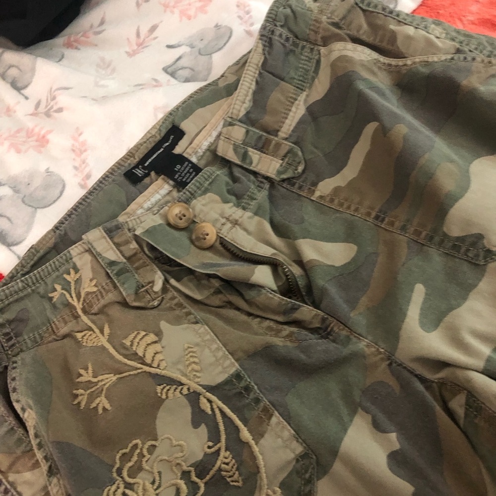 Pants army look